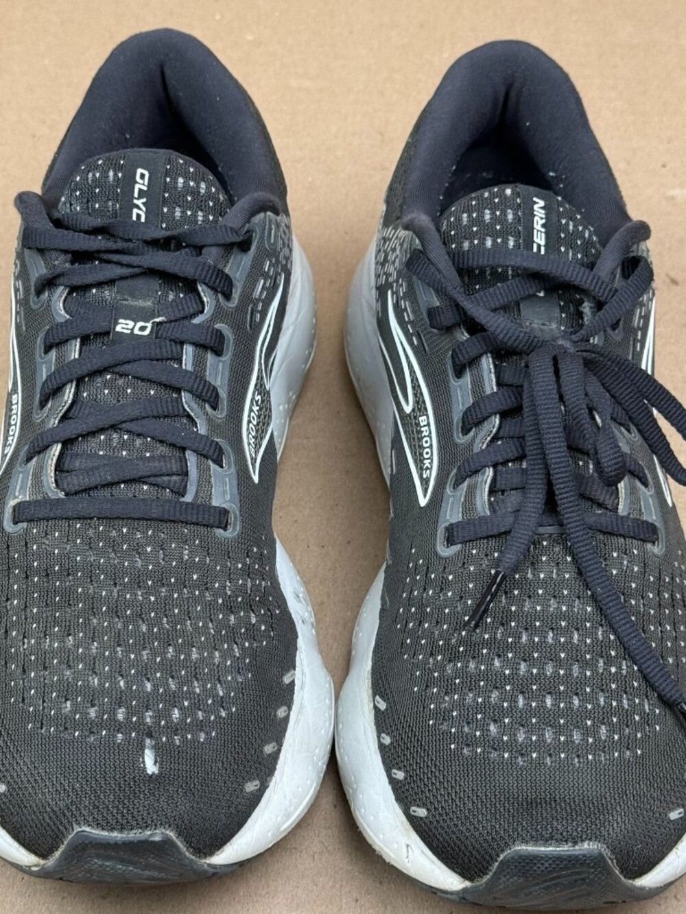 Brooks Glycerin 20 Women's Running Shoes - Size 10.5, Damaged Toe & No Insoles